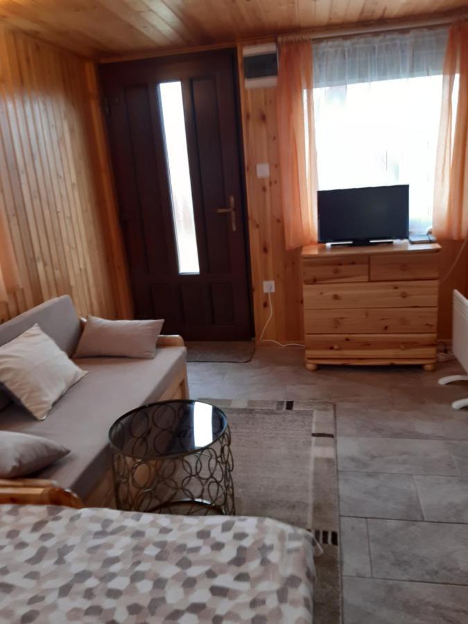 Matyas Apartman Tard Εξωτερικό φωτογραφία